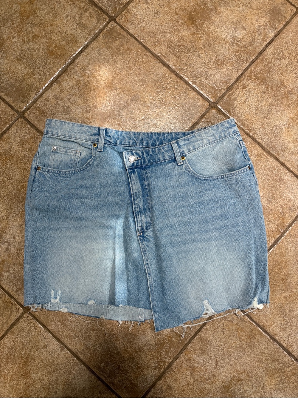 H&M Light Wash Denim Cross Button Skirt
